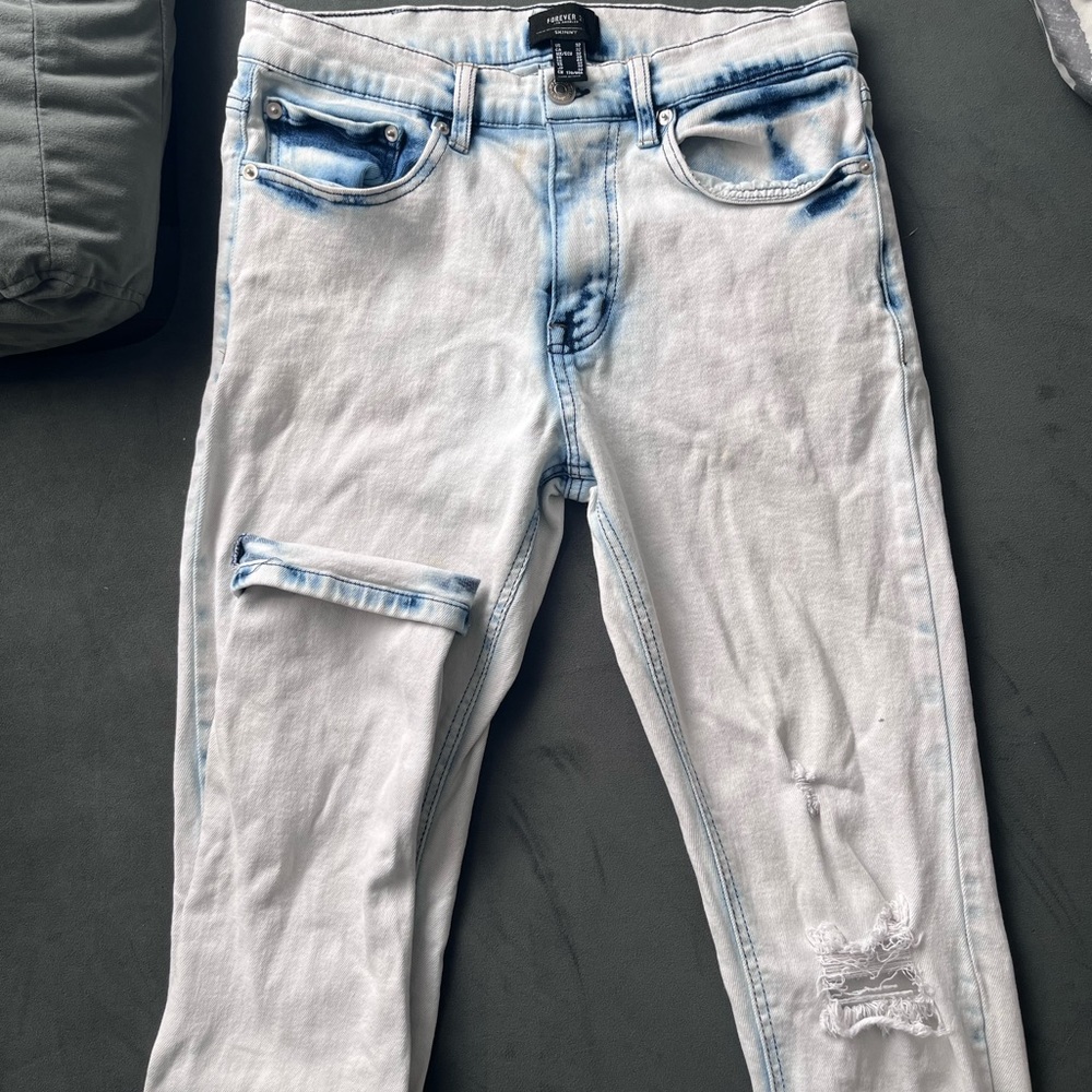 Forever 21 ripped jeans
